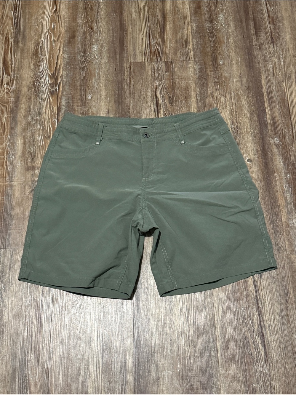 Kuhl Trekr Shorts Women's 12 High Rise Outdoor Hiking Walking Activewear in Gree